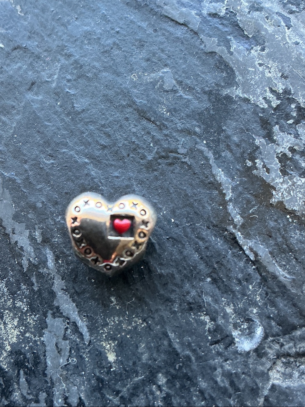 Chamilia XO heart charm.